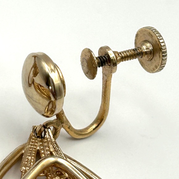 Vintage Alice Gold Tone Screw Back Teardrop Dangle Earrings - Picture 9 of 11